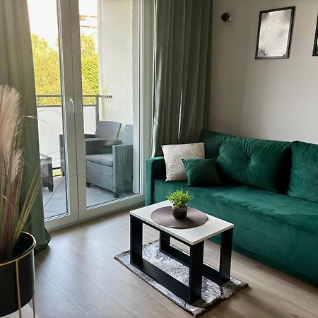 Apartment Green With Private Bike Storage シフィノウイシチェ エクステリア 写真