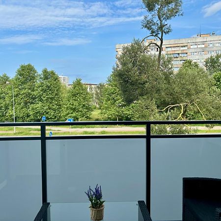 Apartment Green With Private Bike Storage シフィノウイシチェ エクステリア 写真